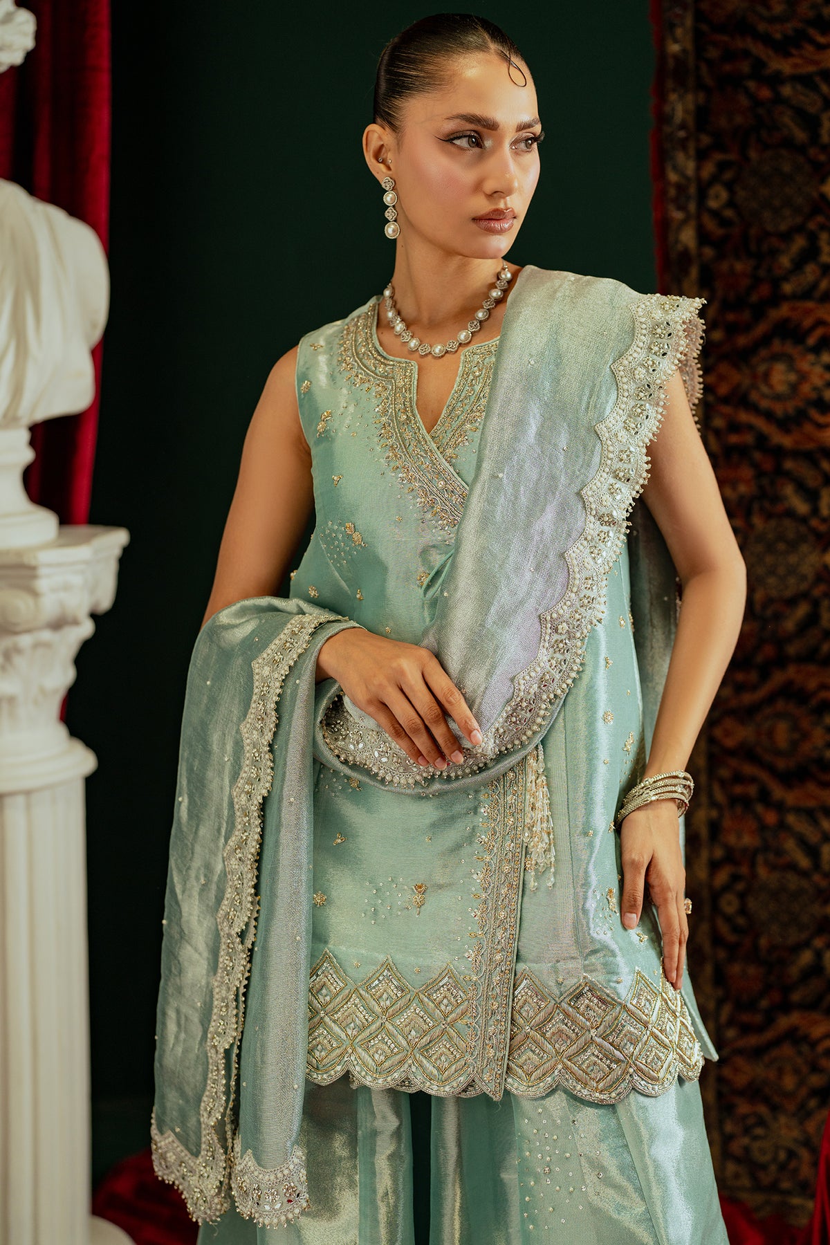 Yasmin - Detail 4