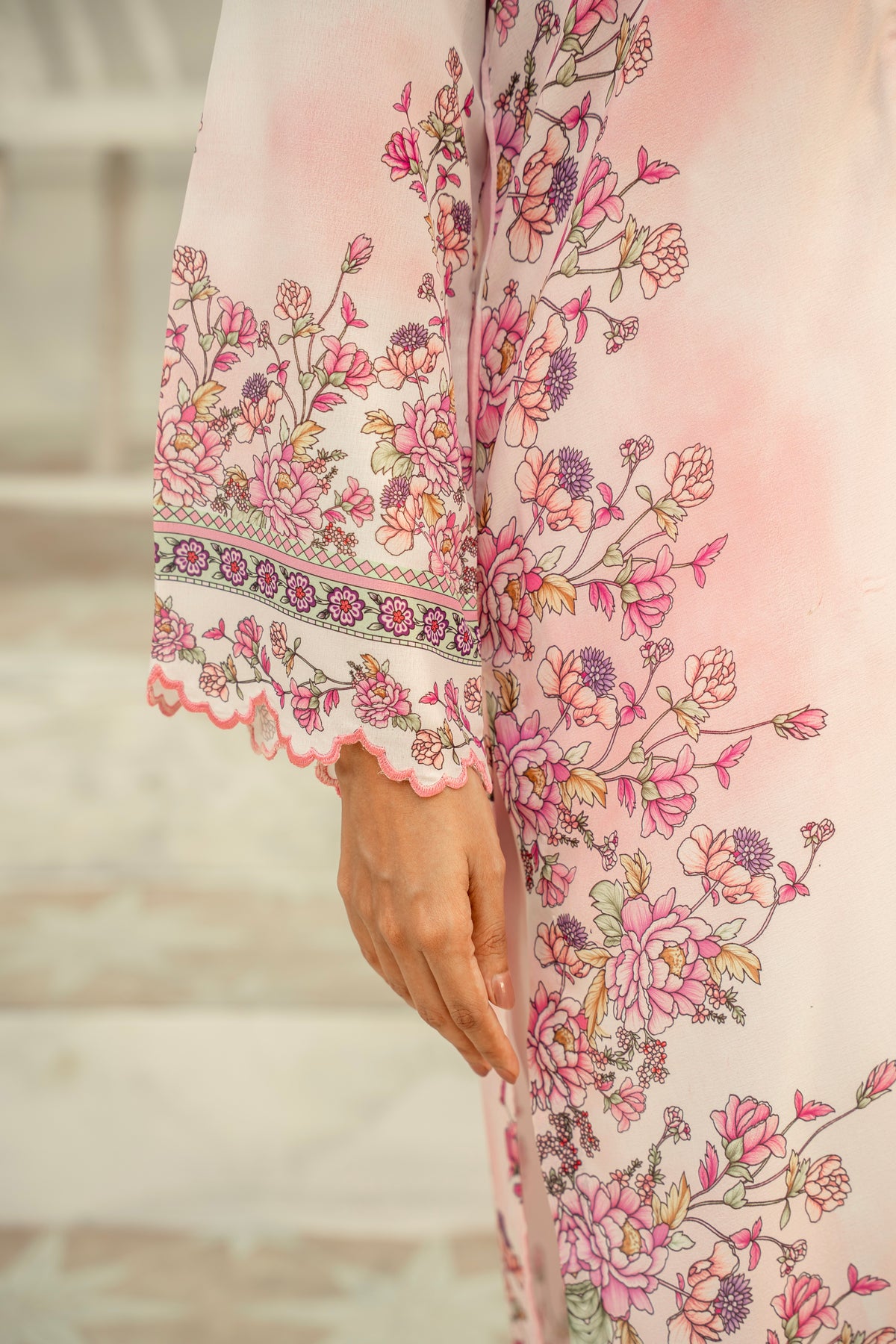 Elle - Detail 4