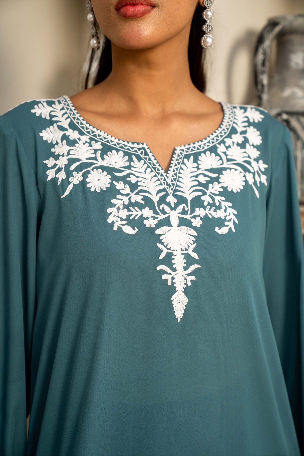 Teal Whisper - Detail 3